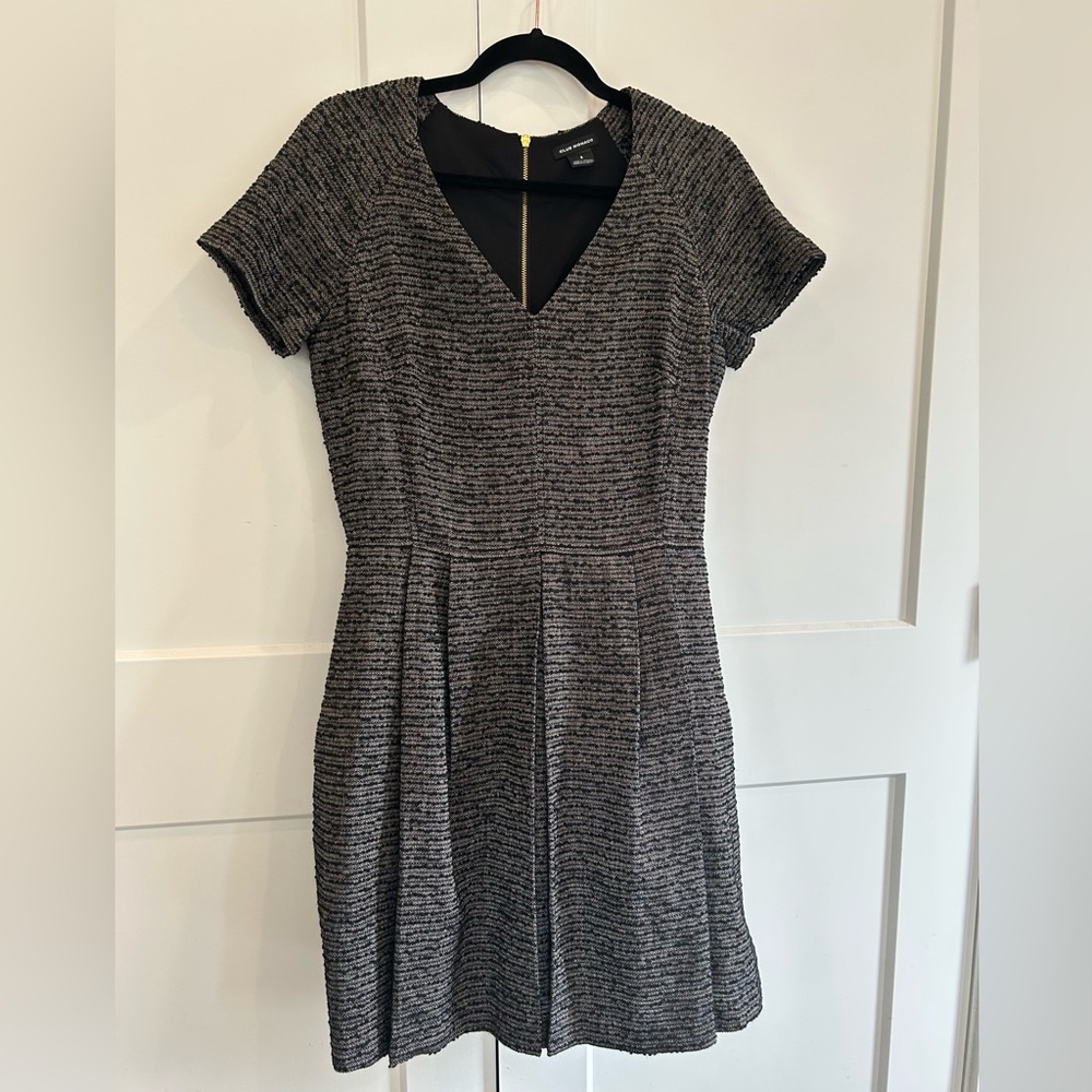 Club Monaco Dress Size 8 Flared Skirt With Pockets